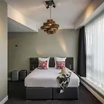 Mercure Sloterdijk Station 4*