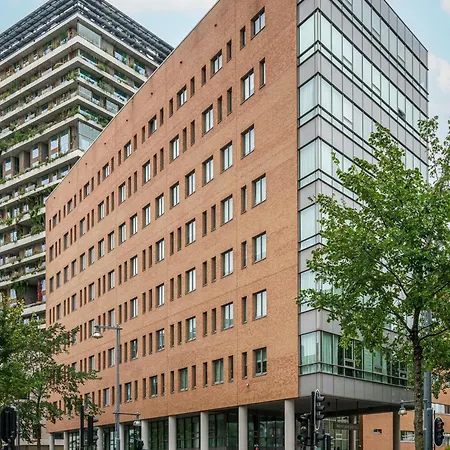 Mercure Sloterdijk Station Hotel