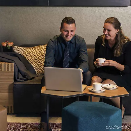 Mercure Sloterdijk Station 4*