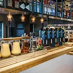 阿姆斯特丹斯劳特戴克站美居酒店 酒店