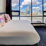 阿姆斯特丹斯劳特戴克站美居酒店 酒店