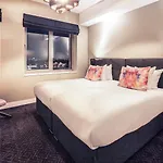 阿姆斯特丹斯劳特戴克站美居酒店 4*