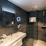 酒店 阿姆斯特丹斯劳特戴克站美居酒店 4*