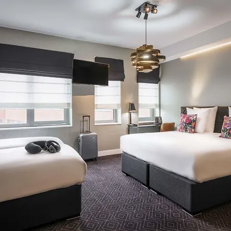 Hotell Mercure Sloterdijk Station 4*