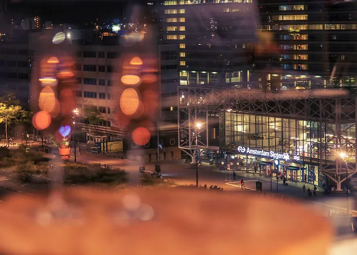 Mercure Sloterdijk Station Hotel 4*