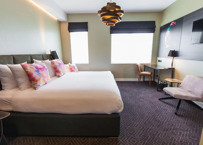 Mercure Sloterdijk Station Hotel 4*