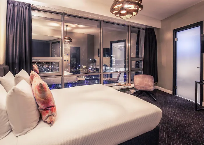 Mercure Sloterdijk Station Hotel 4*