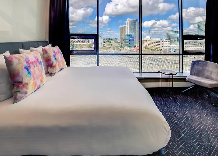 Mercure Sloterdijk Station Hotel