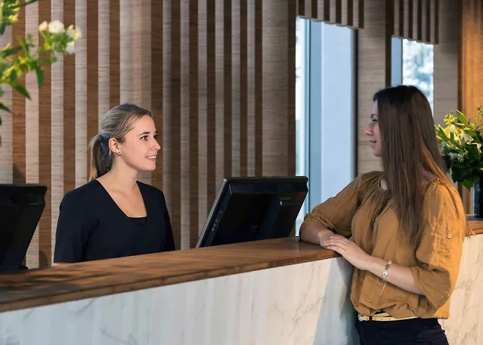 Hotel Mercure Sloterdijk Station 4*