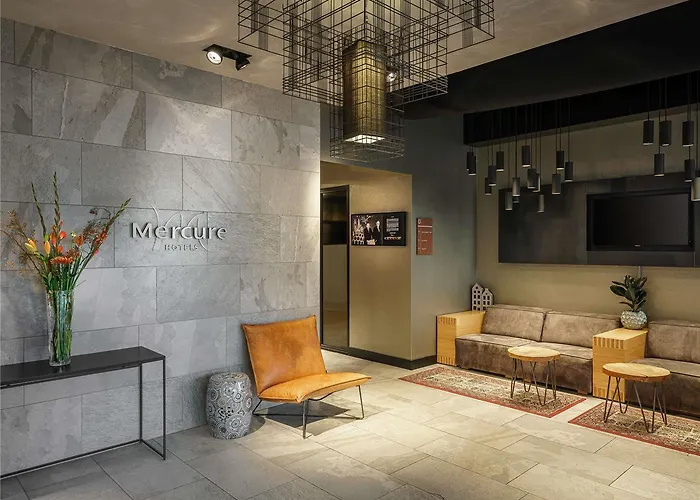 Mercure Sloterdijk Station Hotel 4*