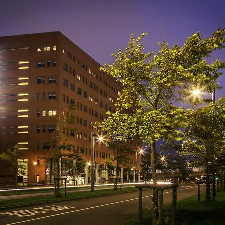 Hotel Mercure Sloterdijk Station 4*